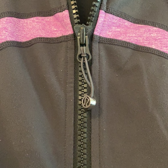 Lululemon jacket - Picture 2 of 3